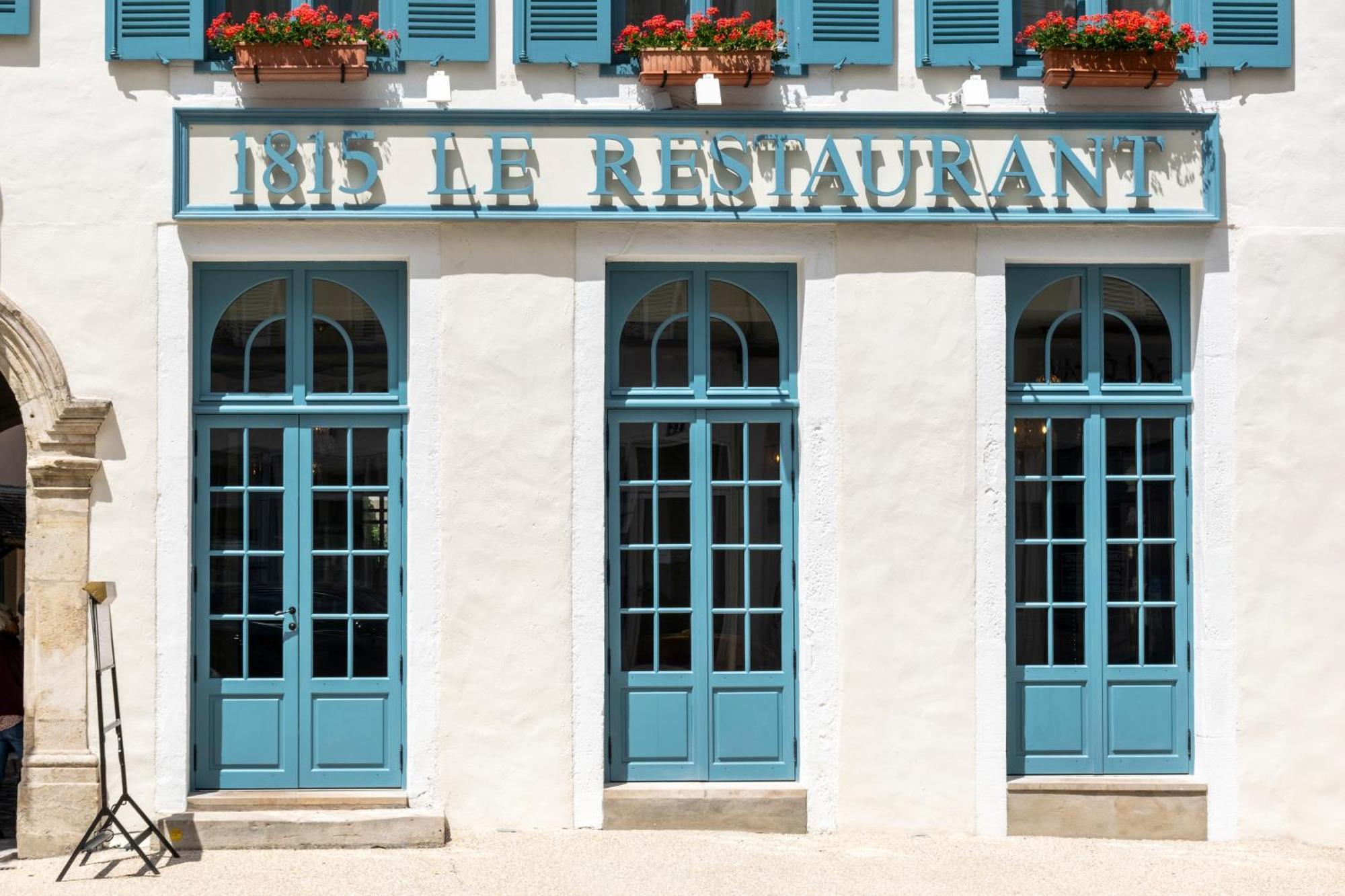 Hotel De La Poste Avallon Exterior photo