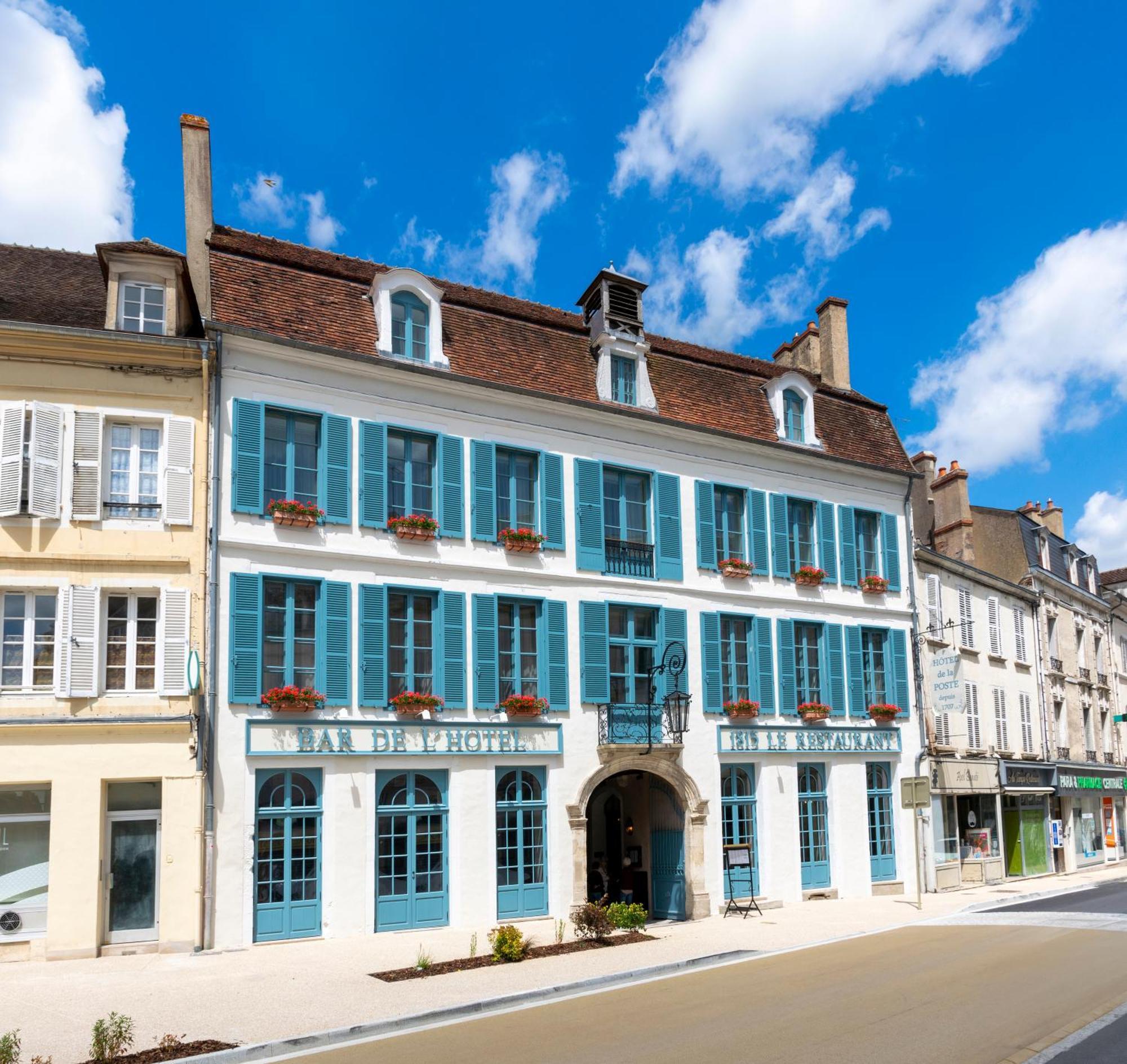 Hotel De La Poste Avallon Exterior photo